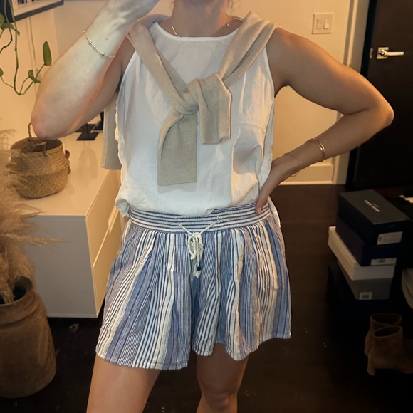 ANTHROPOLOGIE CLOTH & STONE Side Button Scallop tank Sz.M - Picture 2 of 10